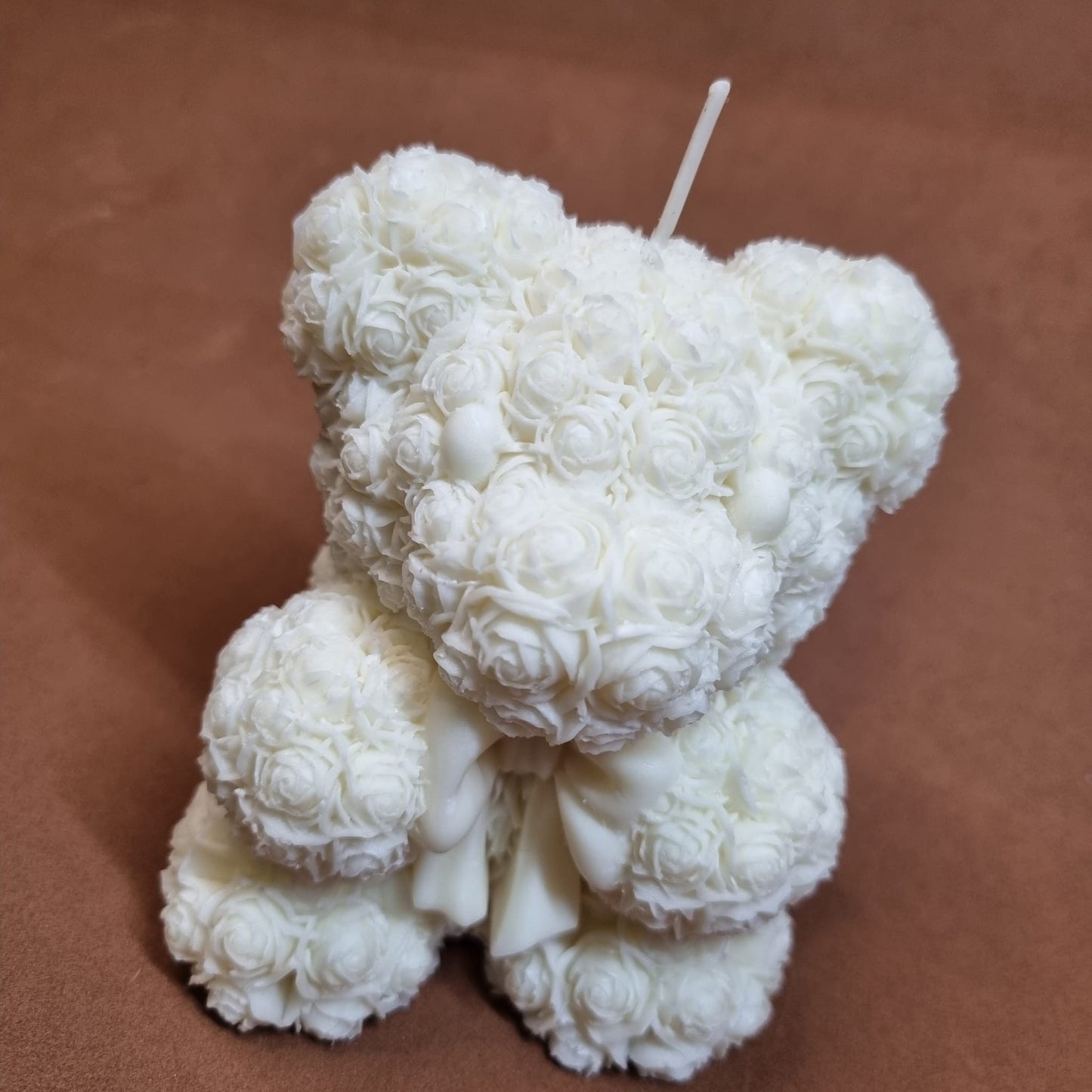 Candela artigianale " Orso con fiocco" profumata in cera di soia