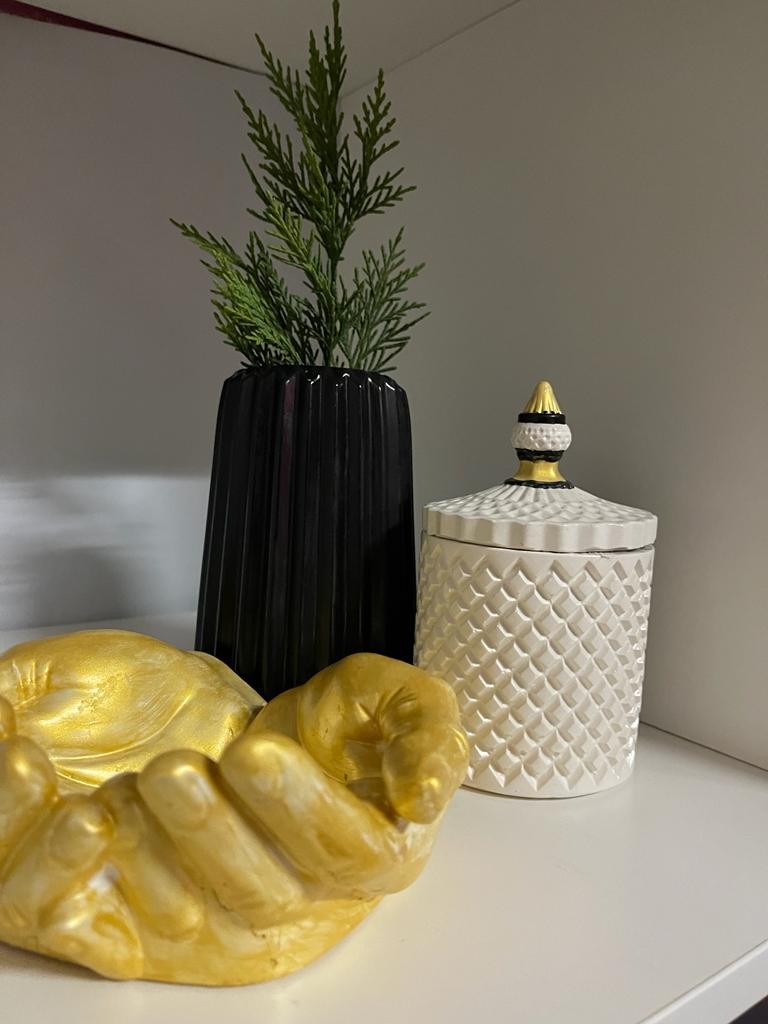 Lavorazioni artigianali in ceramica/gesso/cera su ordinazione