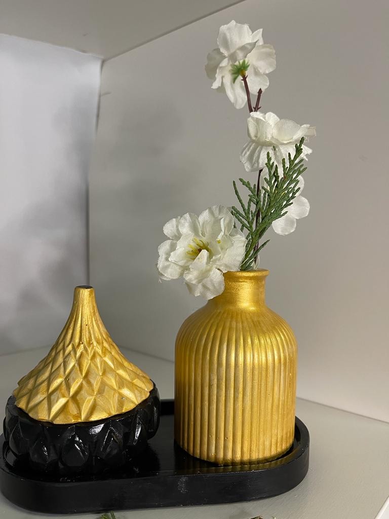 Lavorazioni artigianali in ceramica/gesso/cera su ordinazione