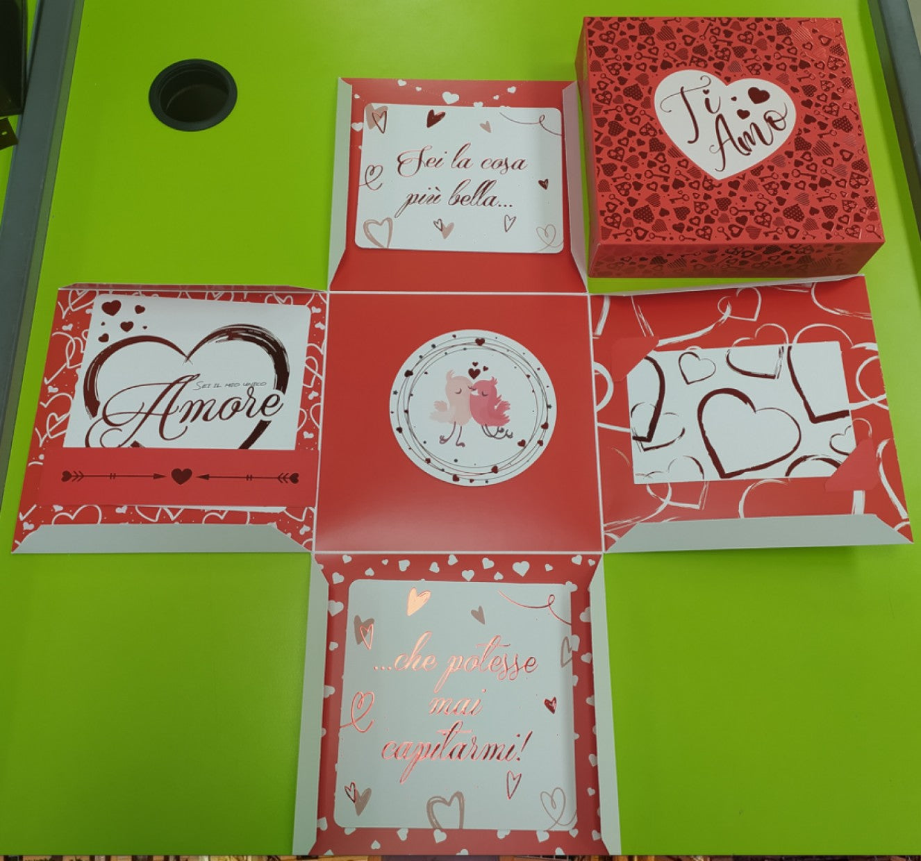 BOX SORPRESA PICCOLA LOVE 25X25