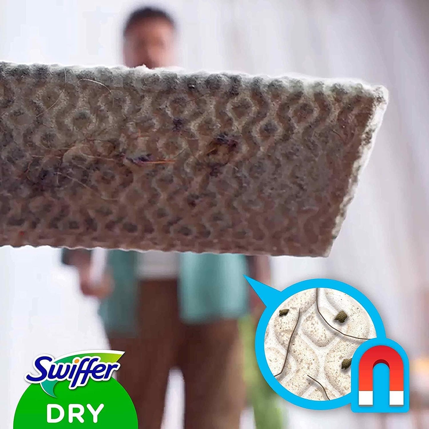 Swiffer Panni Catturapolvere, 240 Panni Microfibra Dry, Panni Cattura Polvere e Sporco, Ottimo per Tutti i Tipi di Pavimenti e per i Peli di Animali, Maxi Formato, Panni con 79% di Fibre Riciclate